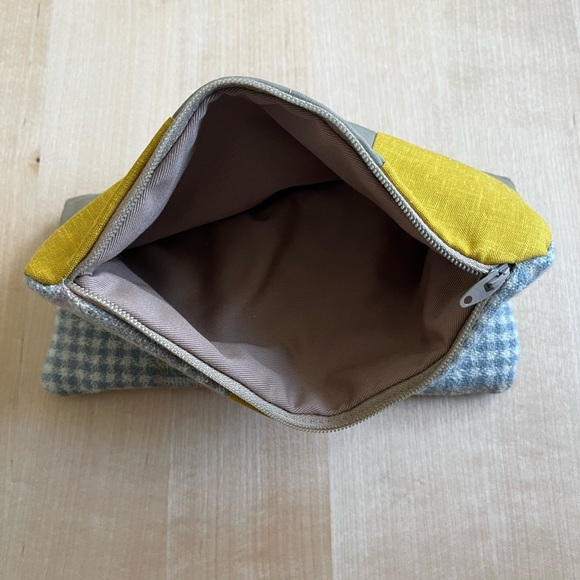 Large Retro Sunny Yellow Patchwork Crafting Essentials Bag Handmade in Toronto - Picture 4 of 4